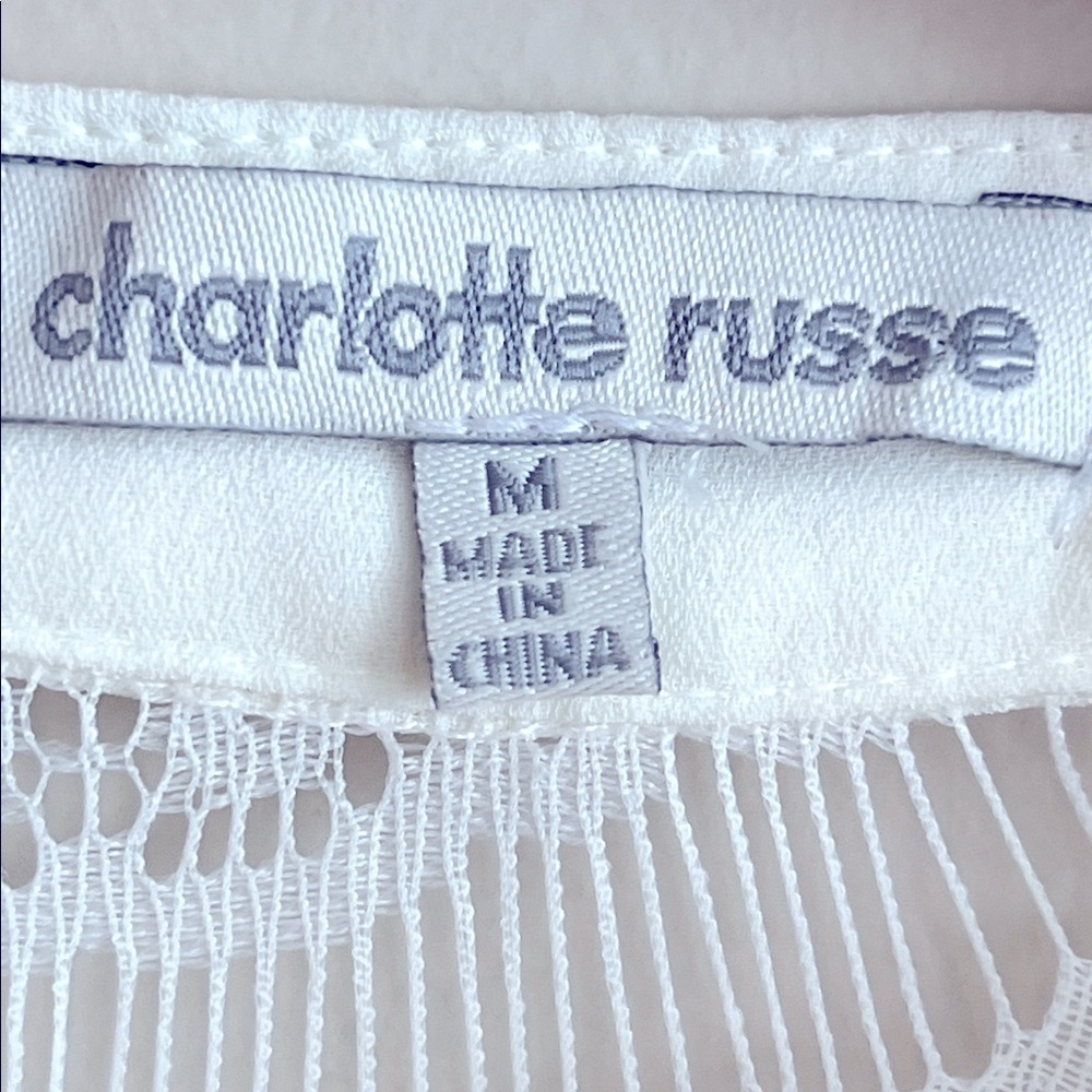 Charlotte Russe Size Medium Ivory Hi Lo Lace Back V Neck Blouse - Picture 3 of 8